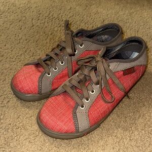 KEEN womens pink and gray sneakers NWOT. Size 9.